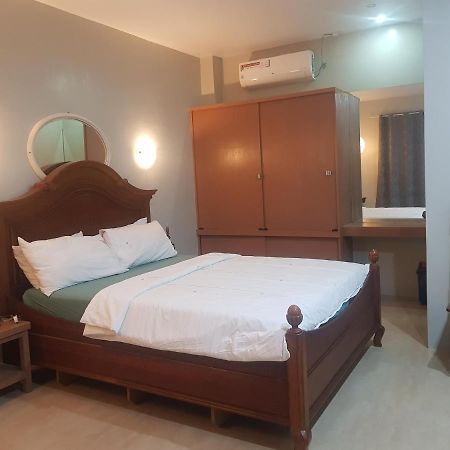 B&S Pension House Dipolog Exteriör bild