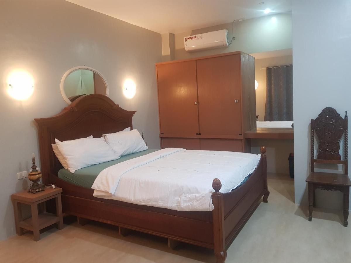 B&S Pension House Dipolog Exteriör bild